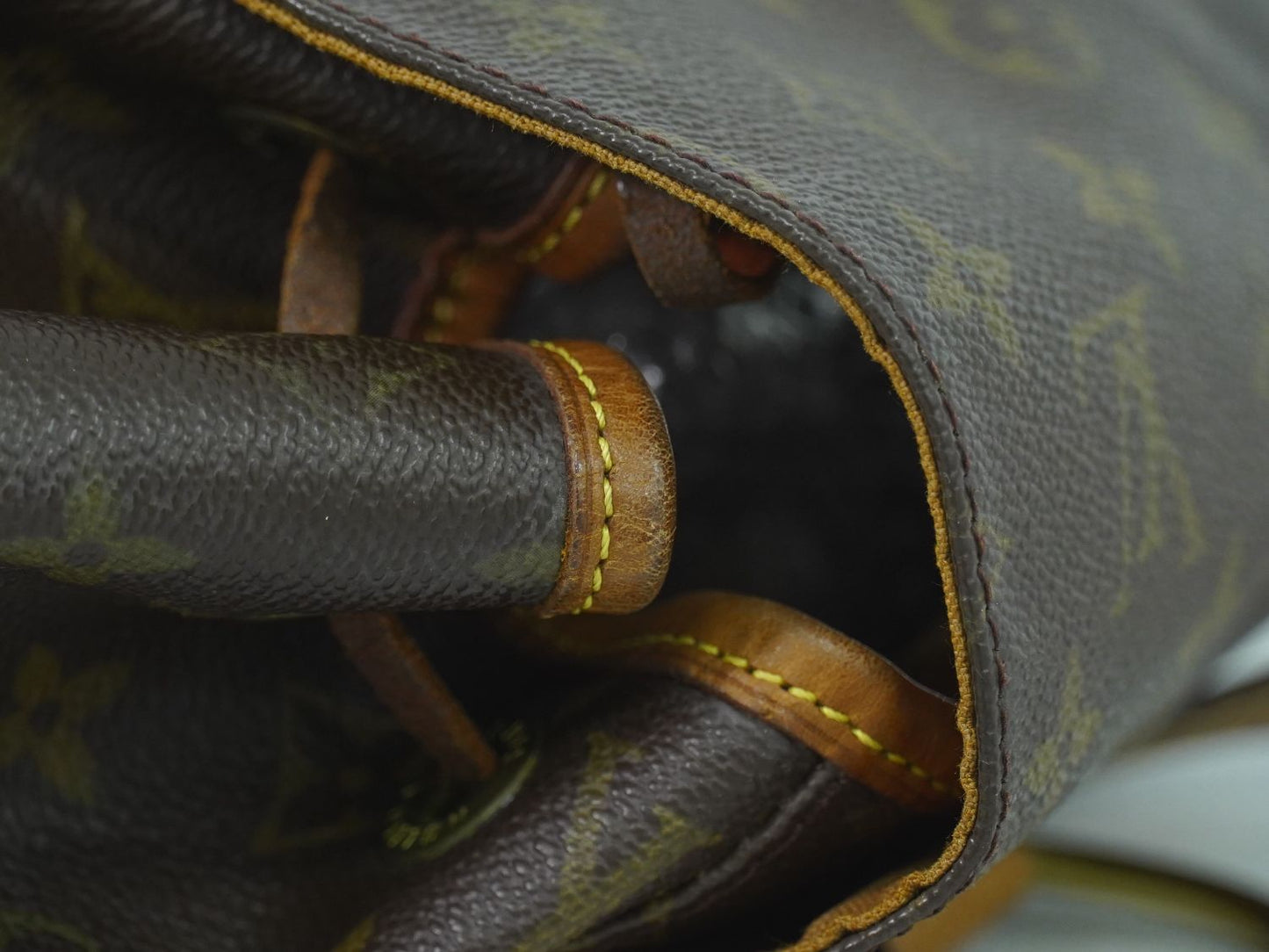 LOUIS VUITTON モンスリ MM リュックサック モノグラム M51136