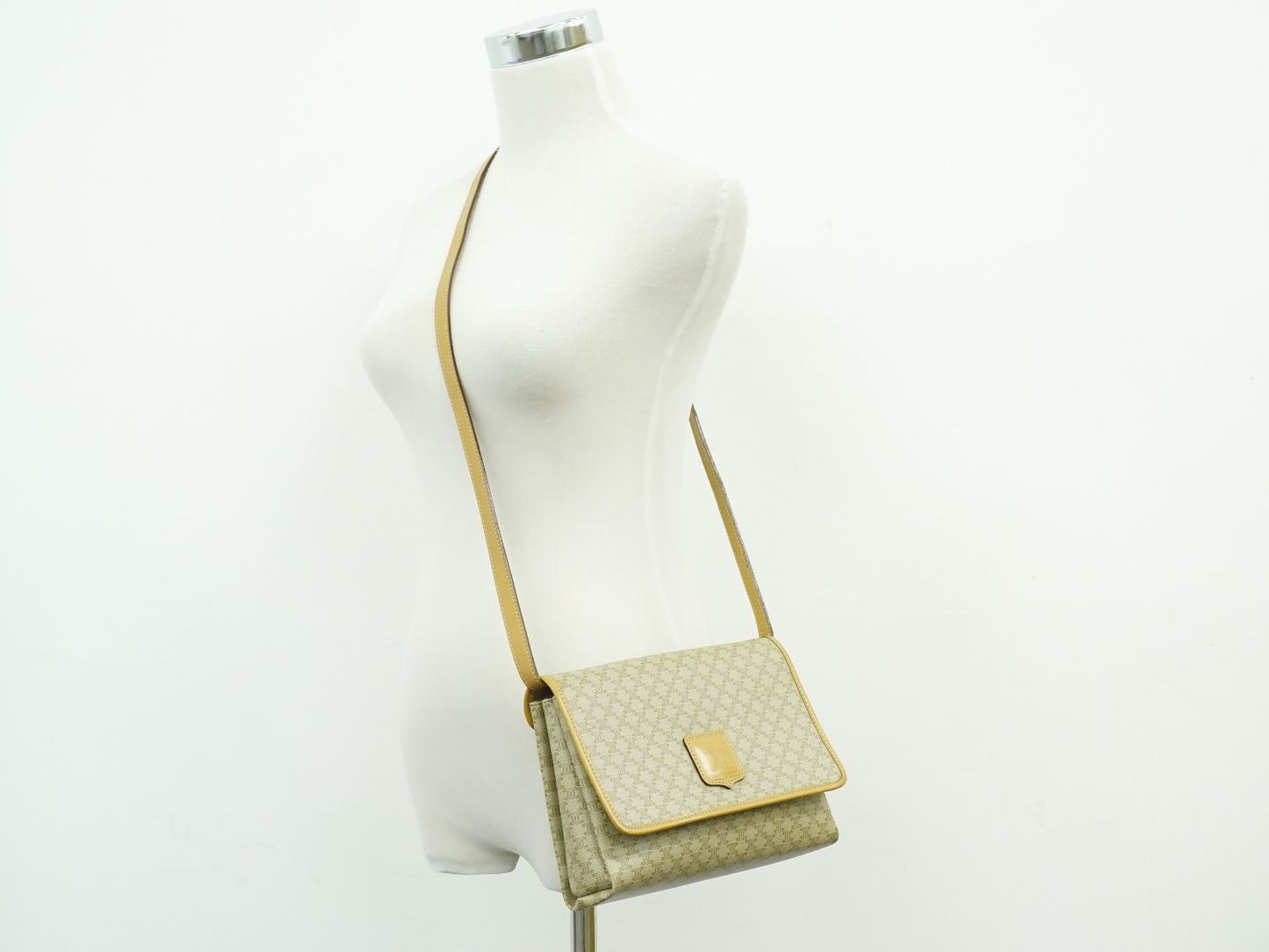 CELINE マカダム ショルダーバッグ ベージュ
