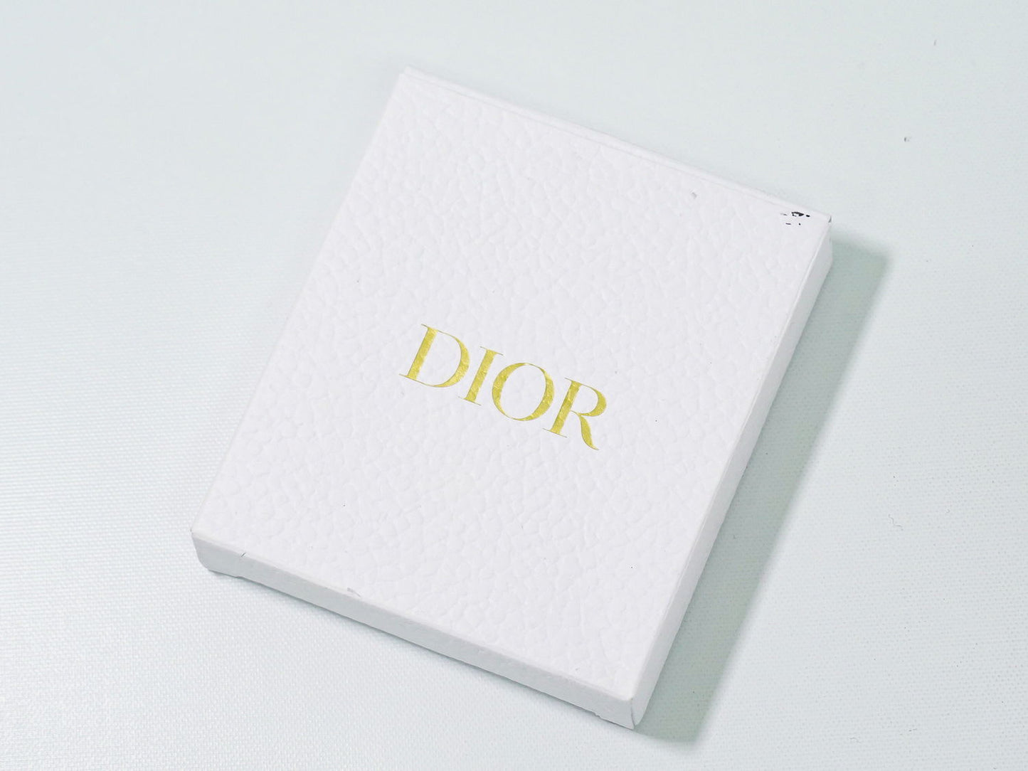 Dior ロゴ ビーモチーフ ピンバッジ 4点セット ノベルティ メタル ブラック ネイビー シルバー