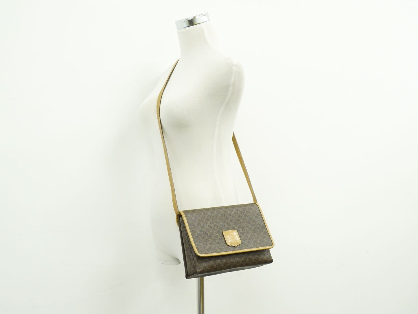 CELINE マカダム ショルダーバッグ ブラウン