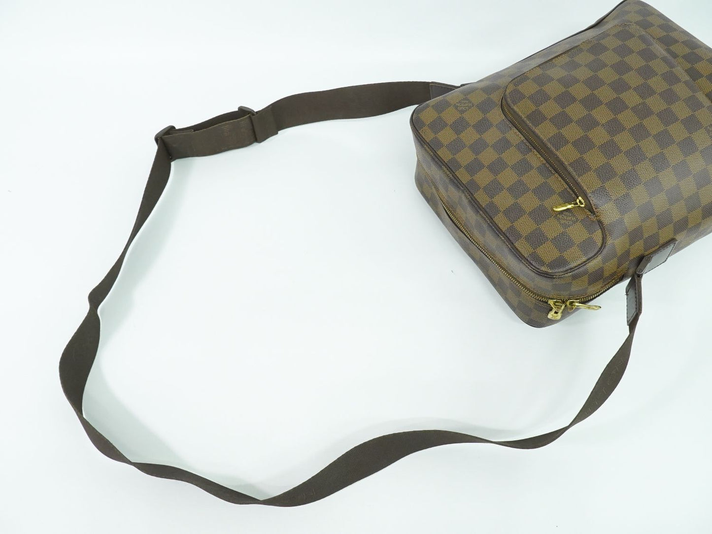 LOUIS VUITTON オラフ MM ダミエ エベヌ ショルダーバッグ N41441