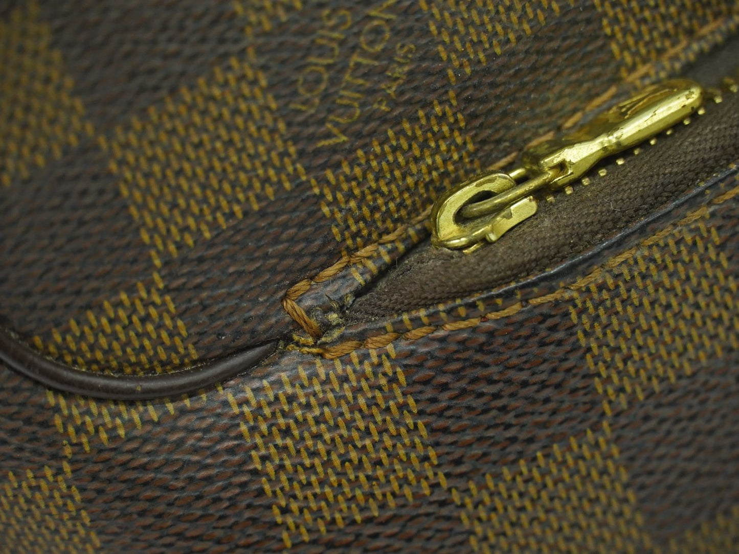 LOUIS VUITTON オラフ MM ダミエ エベヌ ショルダーバッグ N41441
