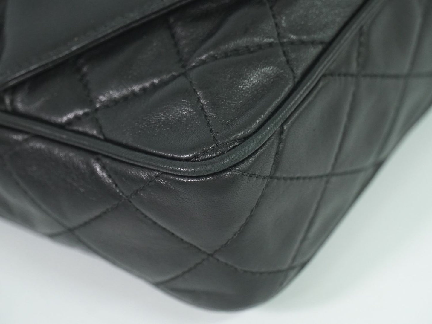 CHANEL ココマーク マトラッセ ショルダーバッグ ブラック
