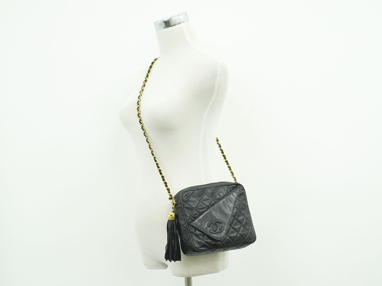 CHANEL ココマーク マトラッセ ショルダーバッグ ブラック