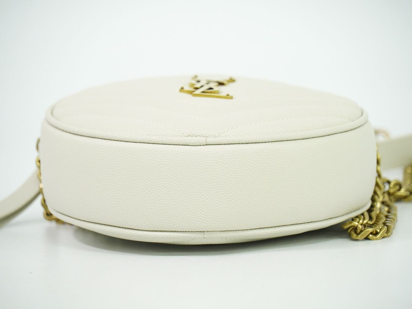 SAINT LAURENT ヴィニル ショルダーバッグ ホワイト 610436