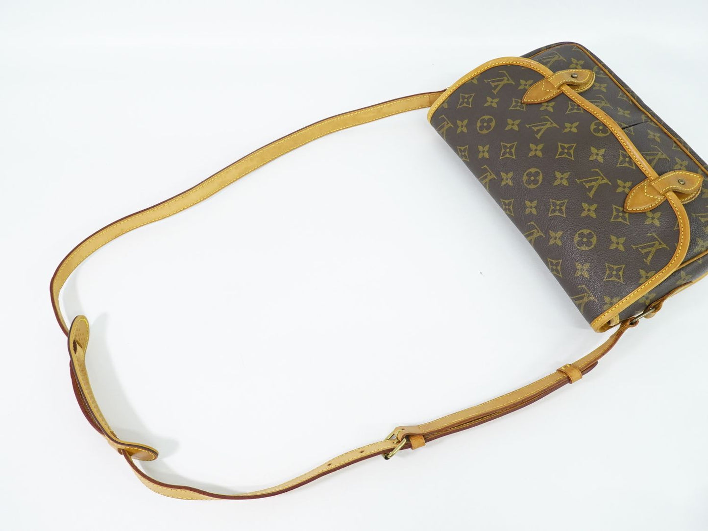 LOUIS VUITTON ジベシエール MM ショルダーバッグ M42247