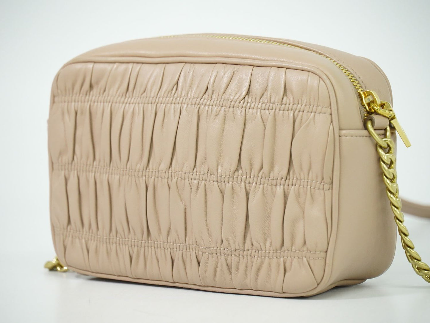 PRADA ナッパゴーフル ショルダーバッグ ピンクベージュ