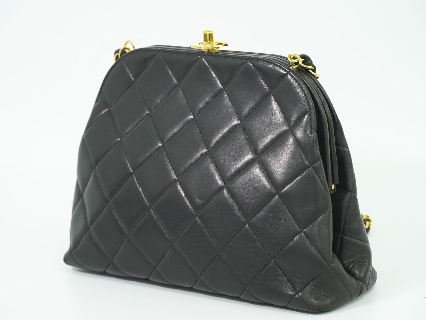 CHANEL ココマーク マトラッセ ショルダーバッグ ブラック