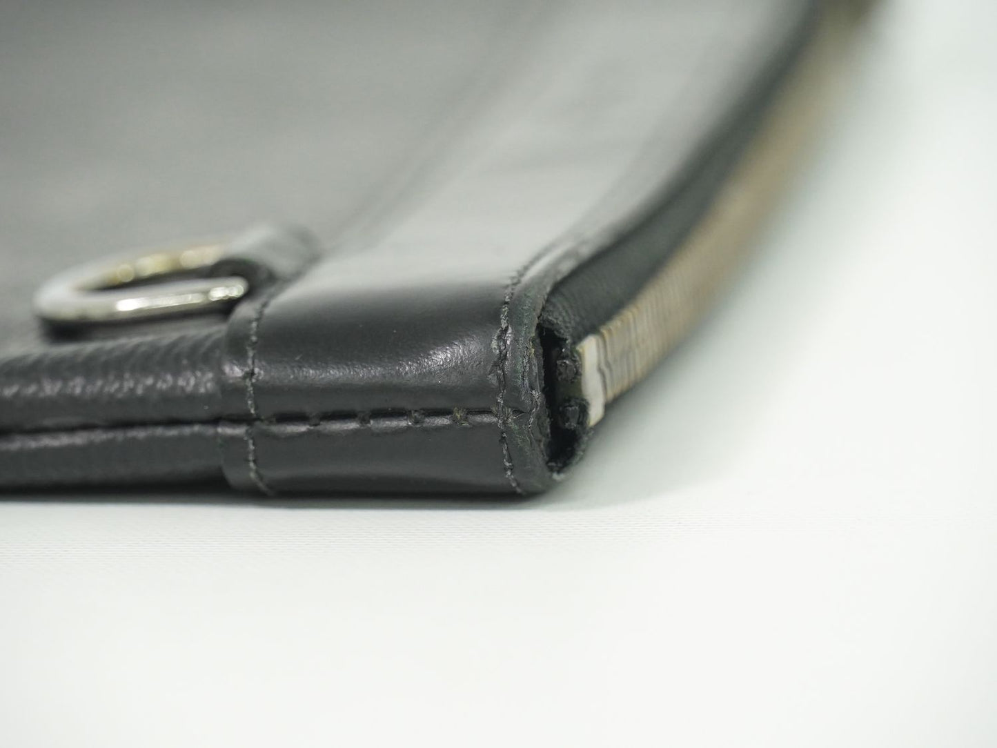 LOUIS VUITTON ポシェット ディスカバリー PM モノグラム エクリプス クラッチバッグ M44323