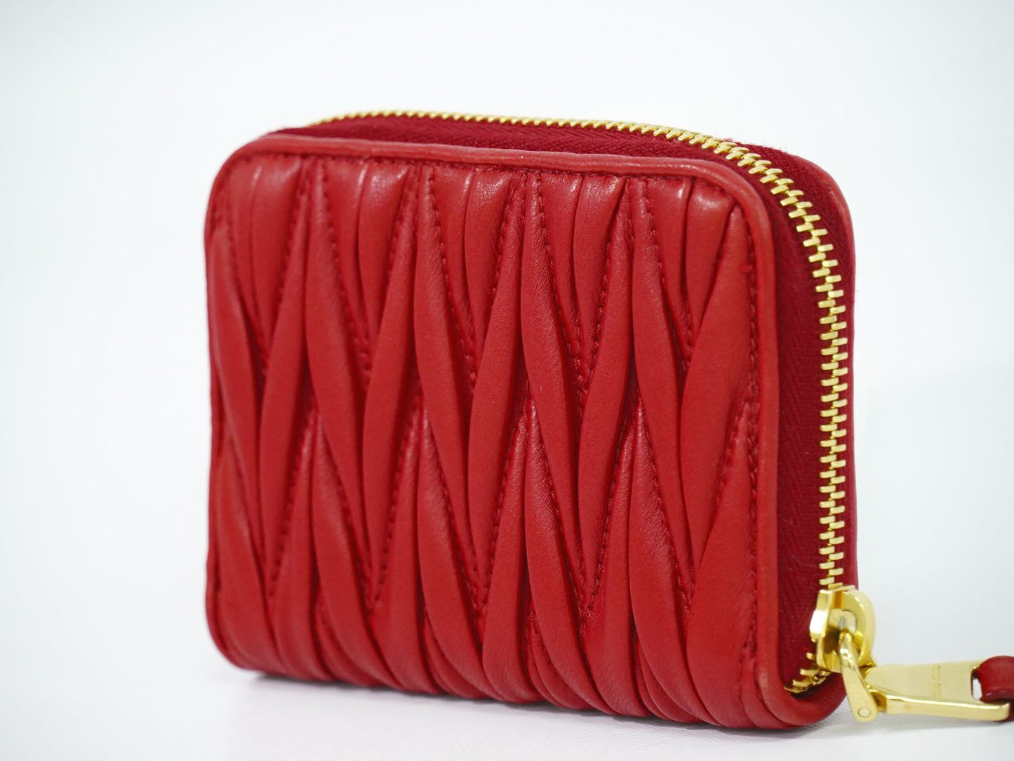 MIU MIU マテラッセ コインケース レッド 5MM268
