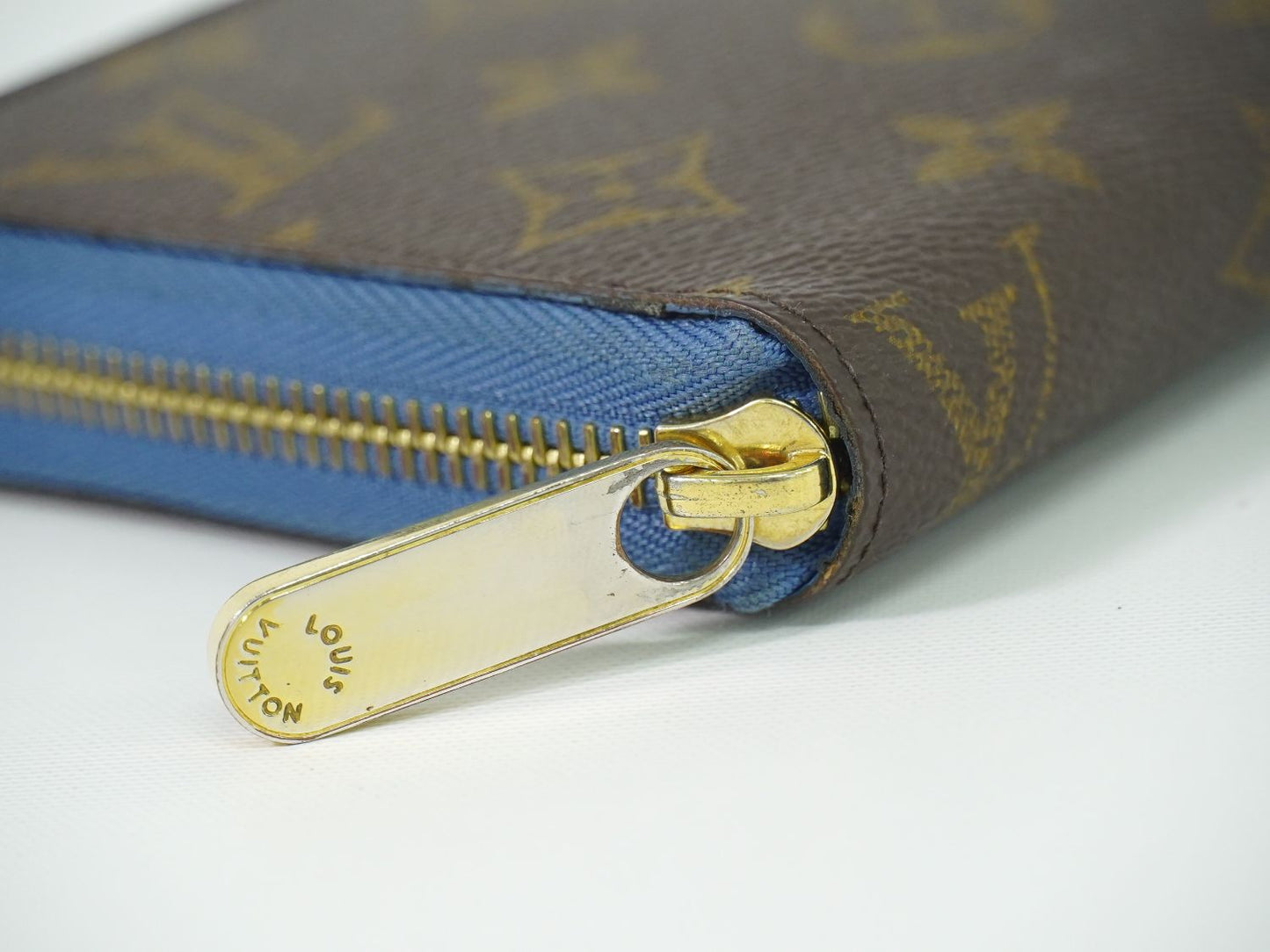 LOUIS VUITTON ジッピーウォレット モノグラム 長財布 ブラウン ブルー M63894