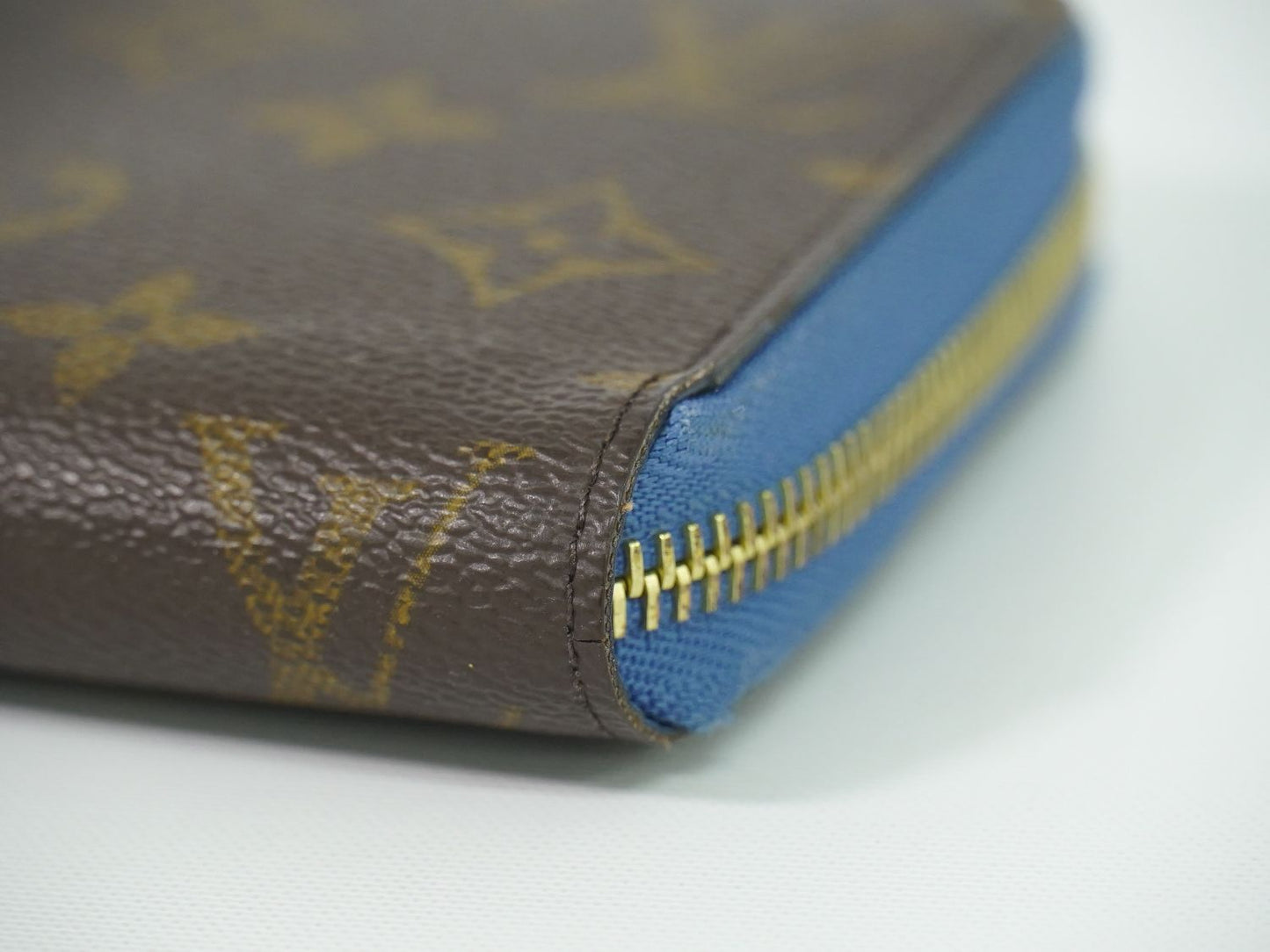 LOUIS VUITTON ジッピーウォレット モノグラム 長財布 ブラウン ブルー M63894