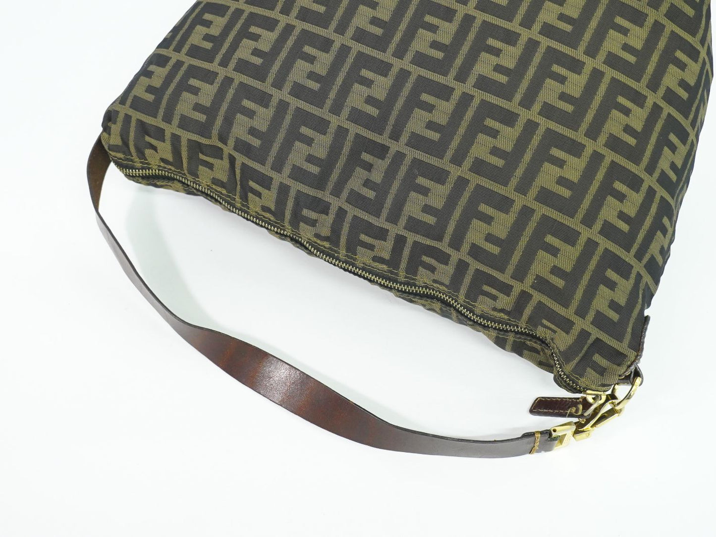 FENDI ズッカ ハンドバッグ ブラウン 26597