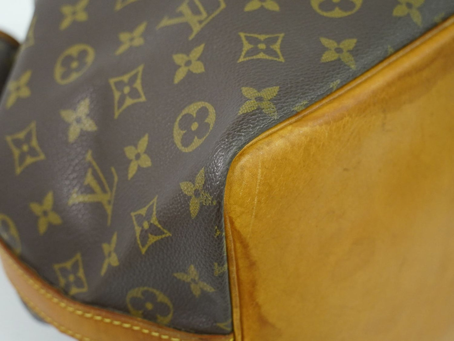 LOUIS VUITTON プチノエ モノグラム ショルダーバッグ M42226