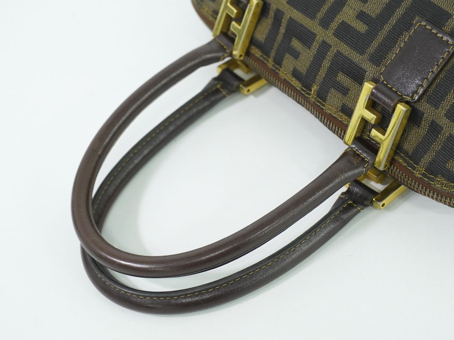 FENDI ズッカ ハンドバッグ ブラウン