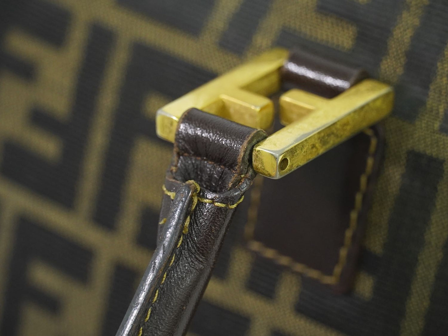 FENDI ズッカ ハンドバッグ ブラウン