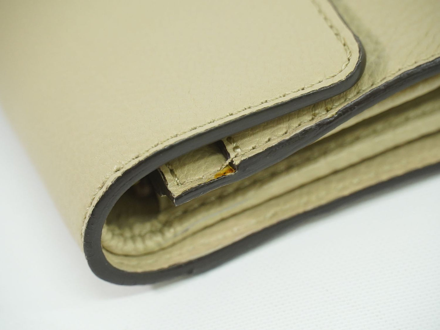 Chloe エルシー 折財布 ベージュ