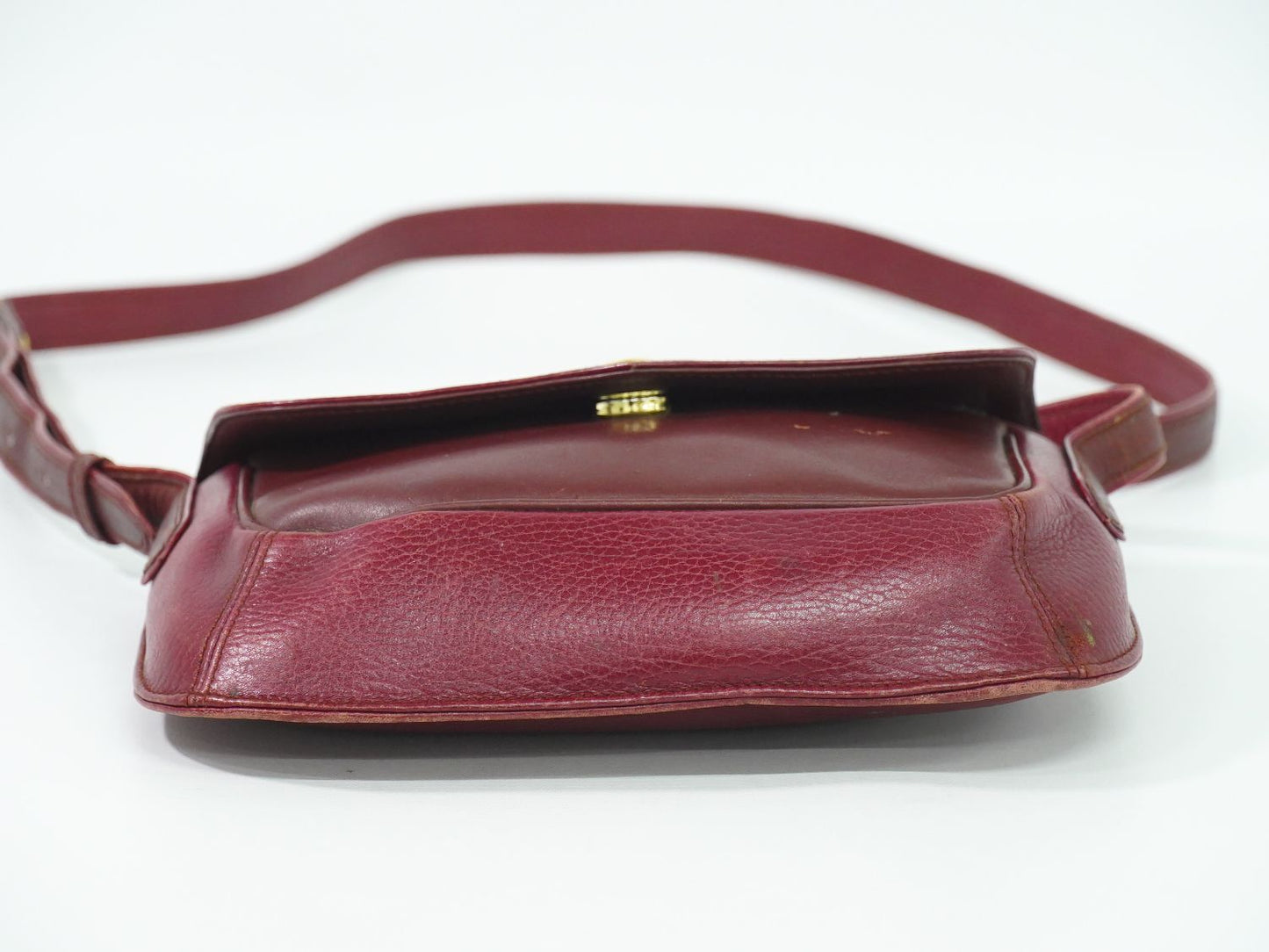 Cartier マストライン ショルダーバッグ ボルドー