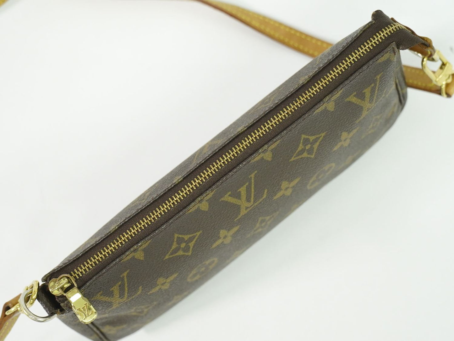 LOUIS VUITTON ポシェットアクセソワール モノグラム ショルダーバッグ M51980