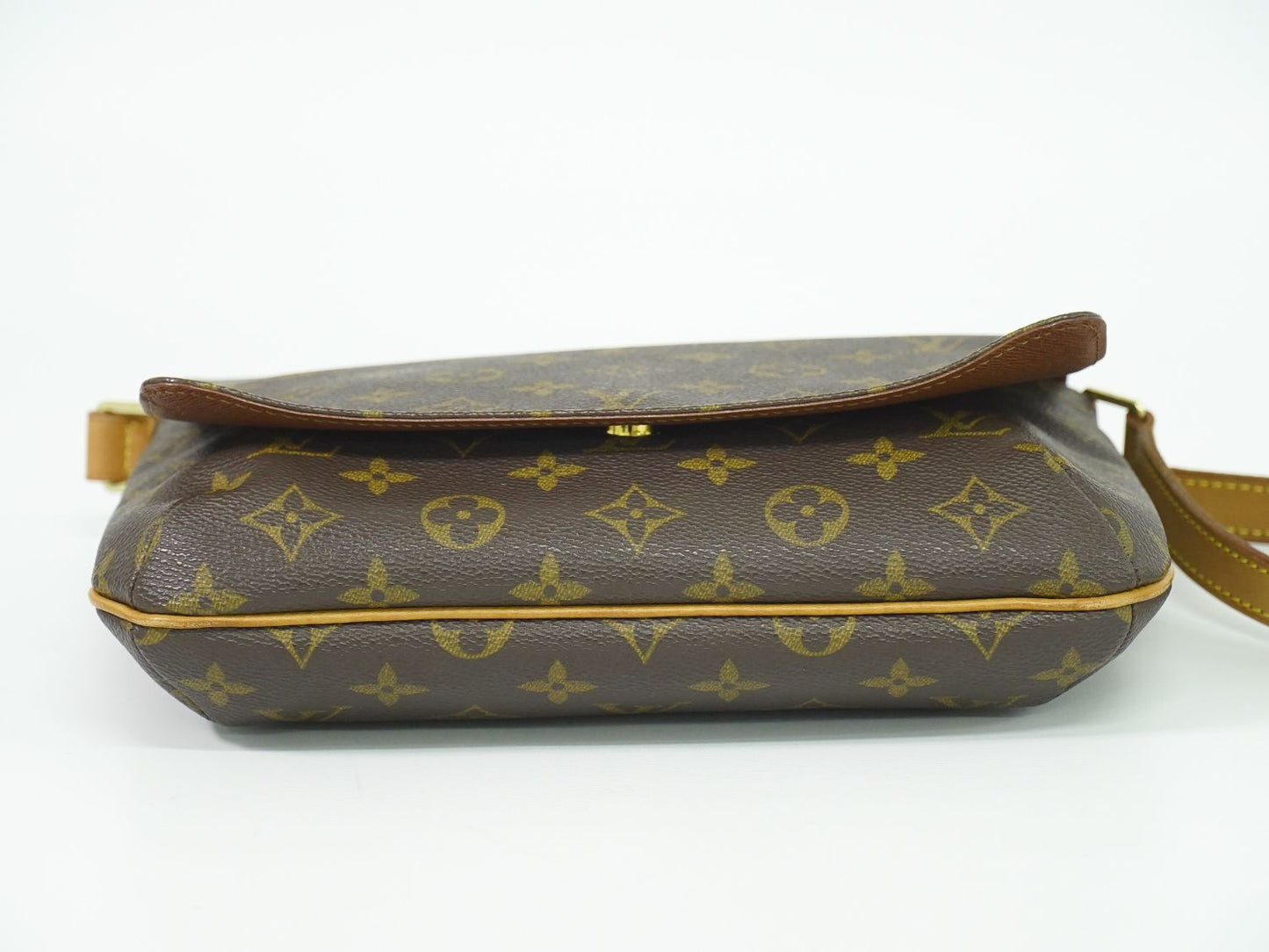 LOUIS VUITTON ミュゼットタンゴ ショート モノグラム ショルダーバッグ M51257