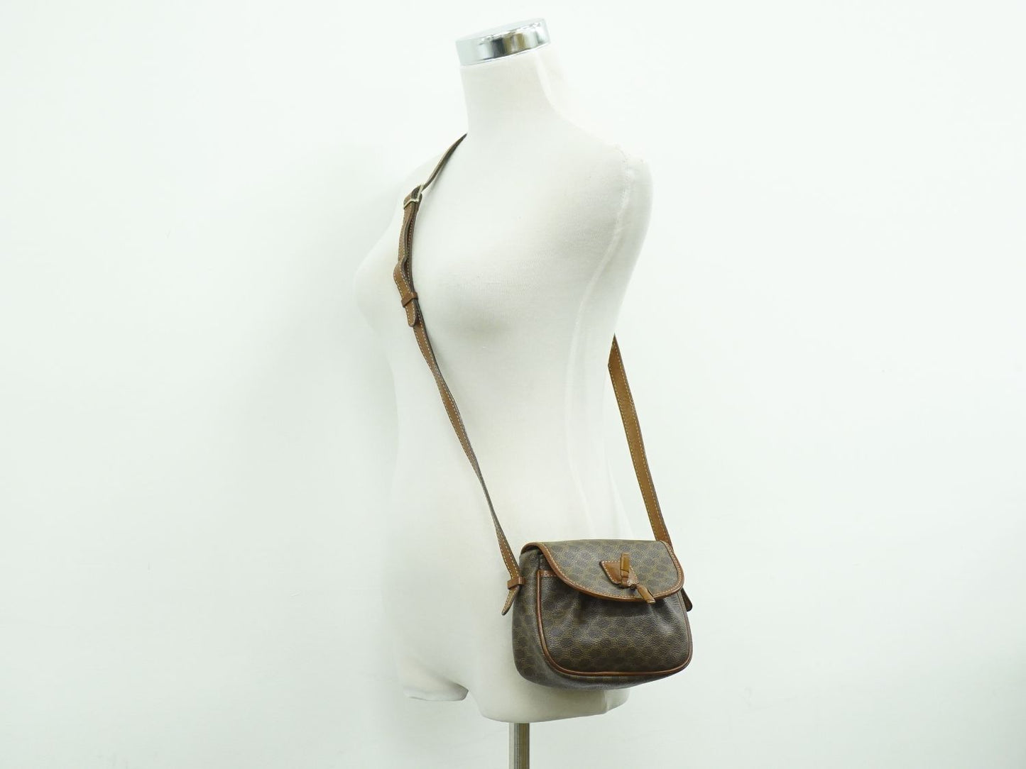 CELINE マカダム ショルダーバッグ ブラウン