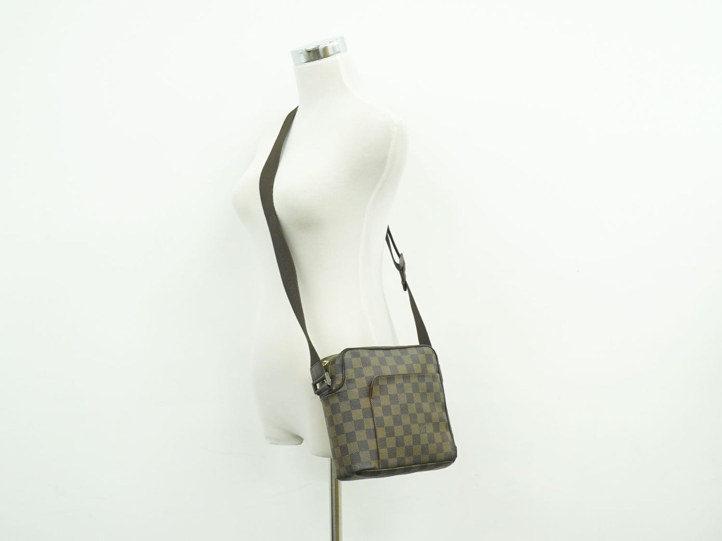 LOUIS VUITTON オラフ PM ダミエ エベヌ ショルダーバッグ N41442