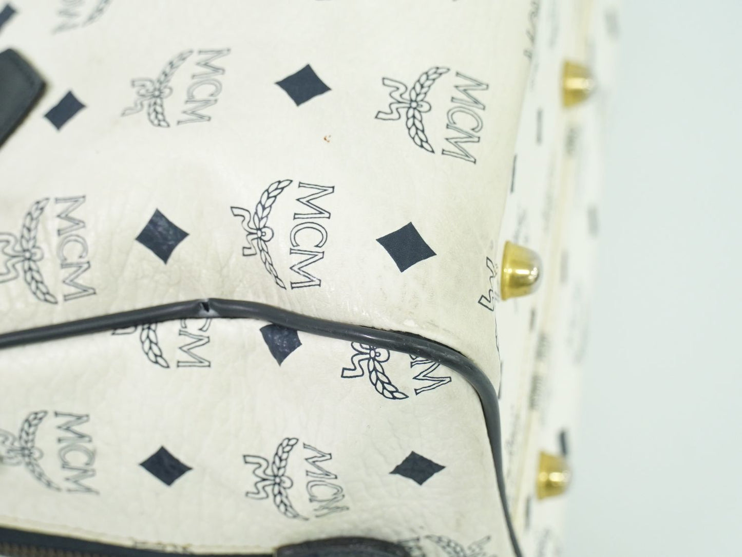 MCM ヴィセトス ミニ ボストンバッグ ホワイト ネイビー