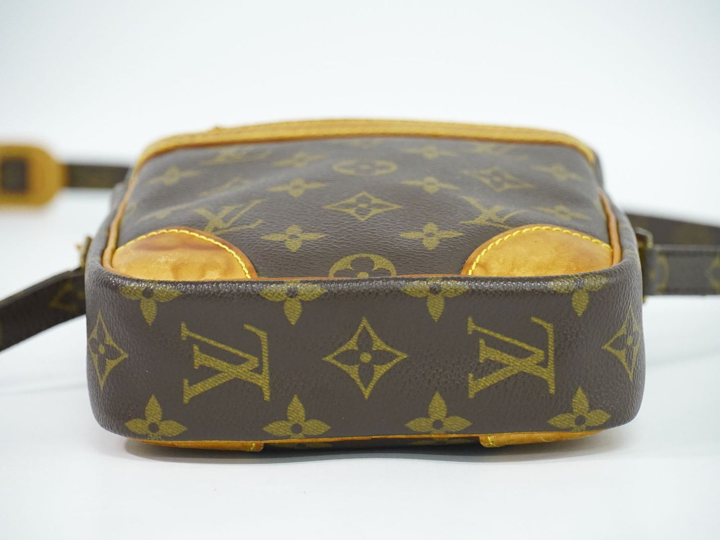 LOUIS VUITTON ダヌーブ モノグラム ショルダーバッグ M45266