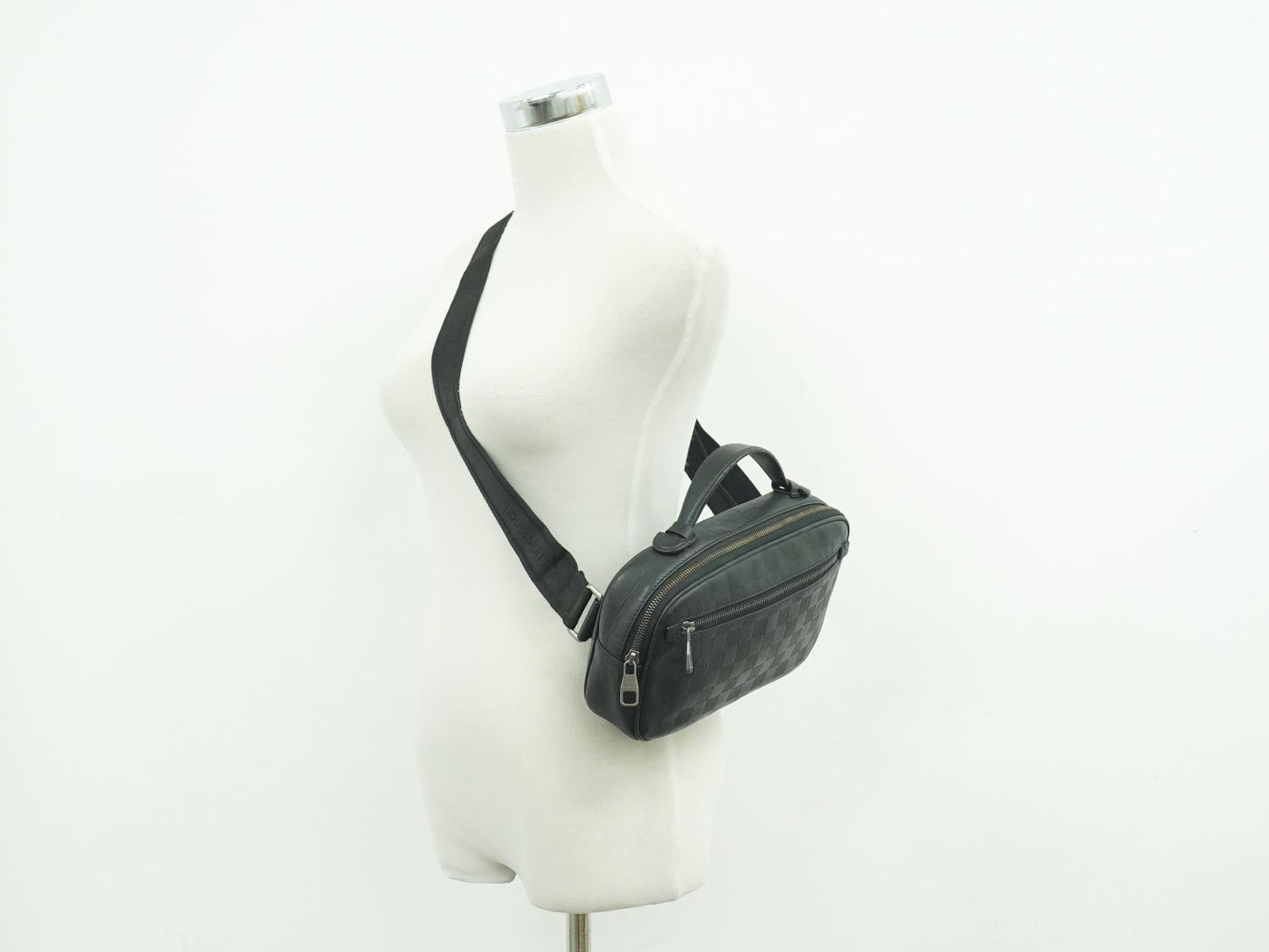 LOUIS VUITTON アンプレール ダミエアンフィニ ボディバッグ ブラック N41288