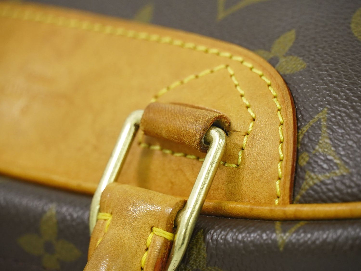 LOUIS VUITTON トゥルーヴィル モノグラム ハンドバッグ M42228