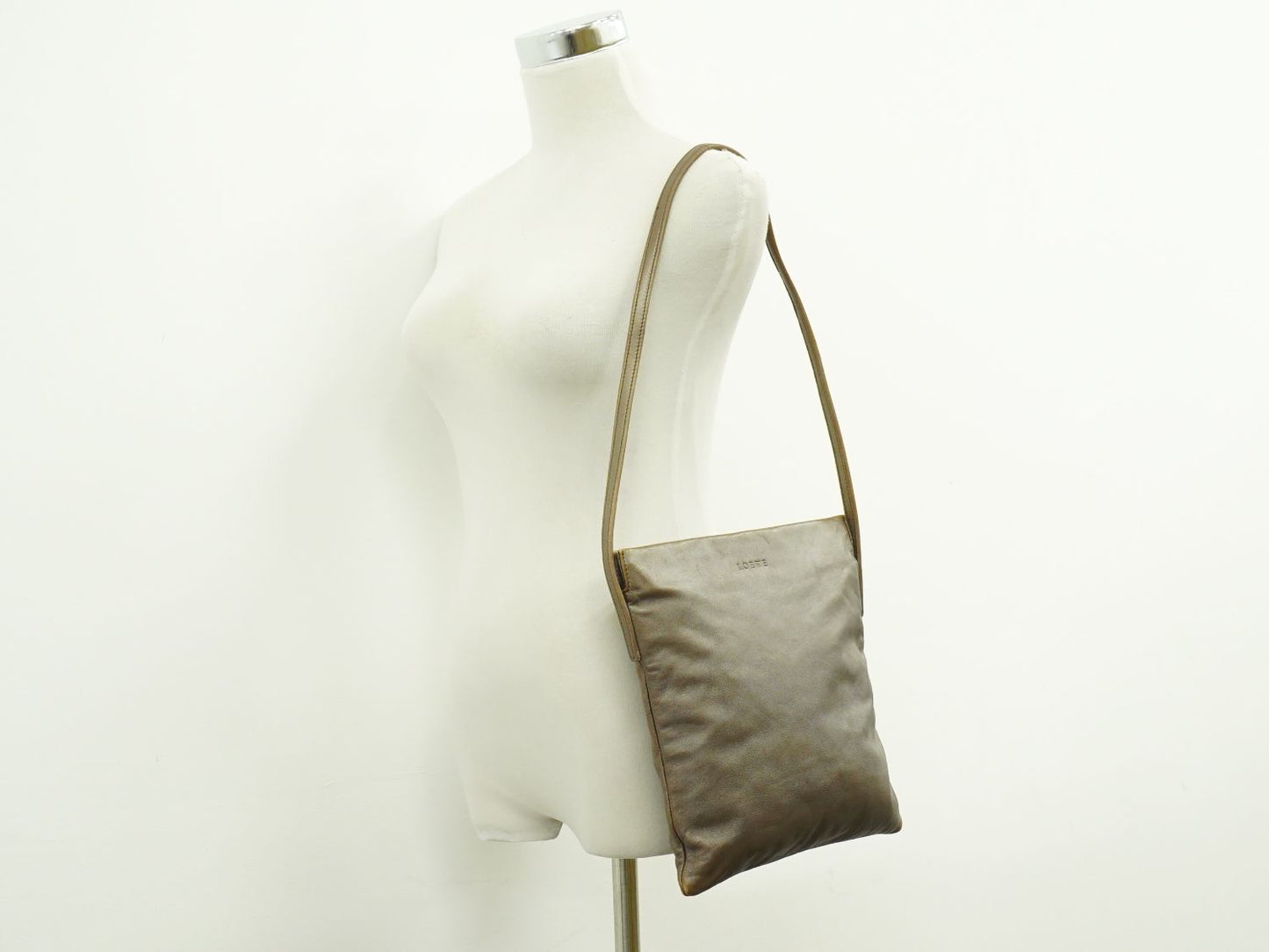 LOEWE ショルダーバッグ ブラウン