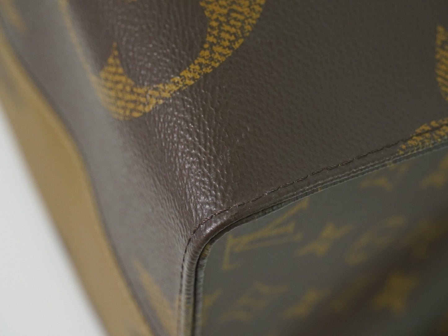 LOUIS VUITTON LV オンザゴー GM ジャイアント モノグラム リバース M45320