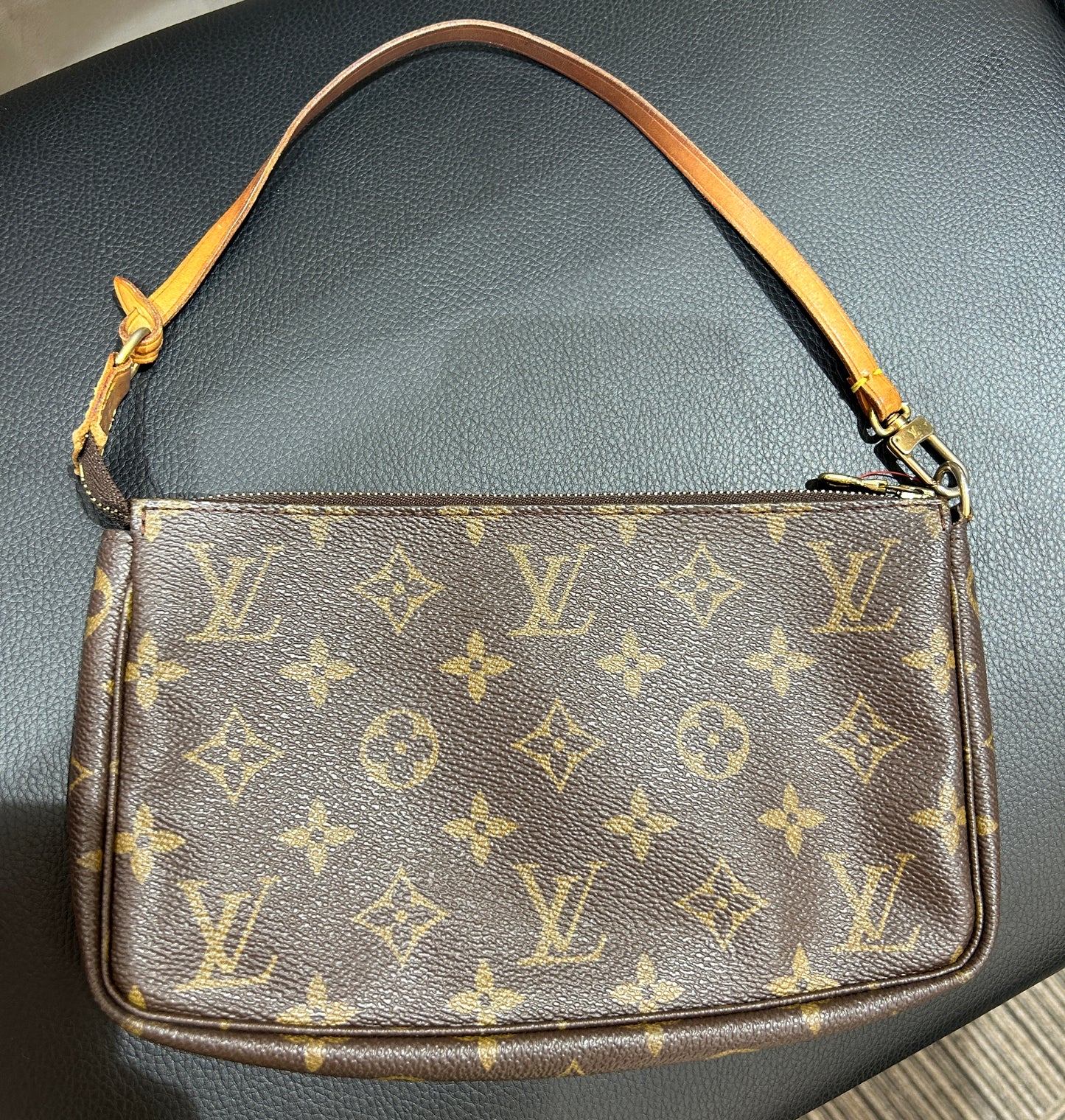 LOUIS VUITTON ポシェットアクセソワール モノグラム M51980