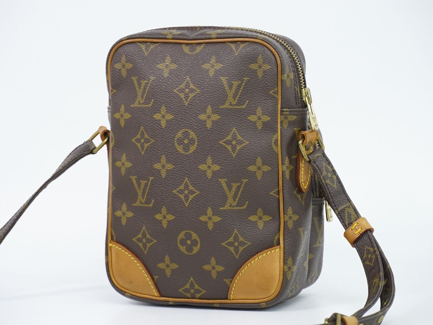 ルイヴィトン LOUIS VUITTON LV アマゾン モノグラム ショルダーバッグ