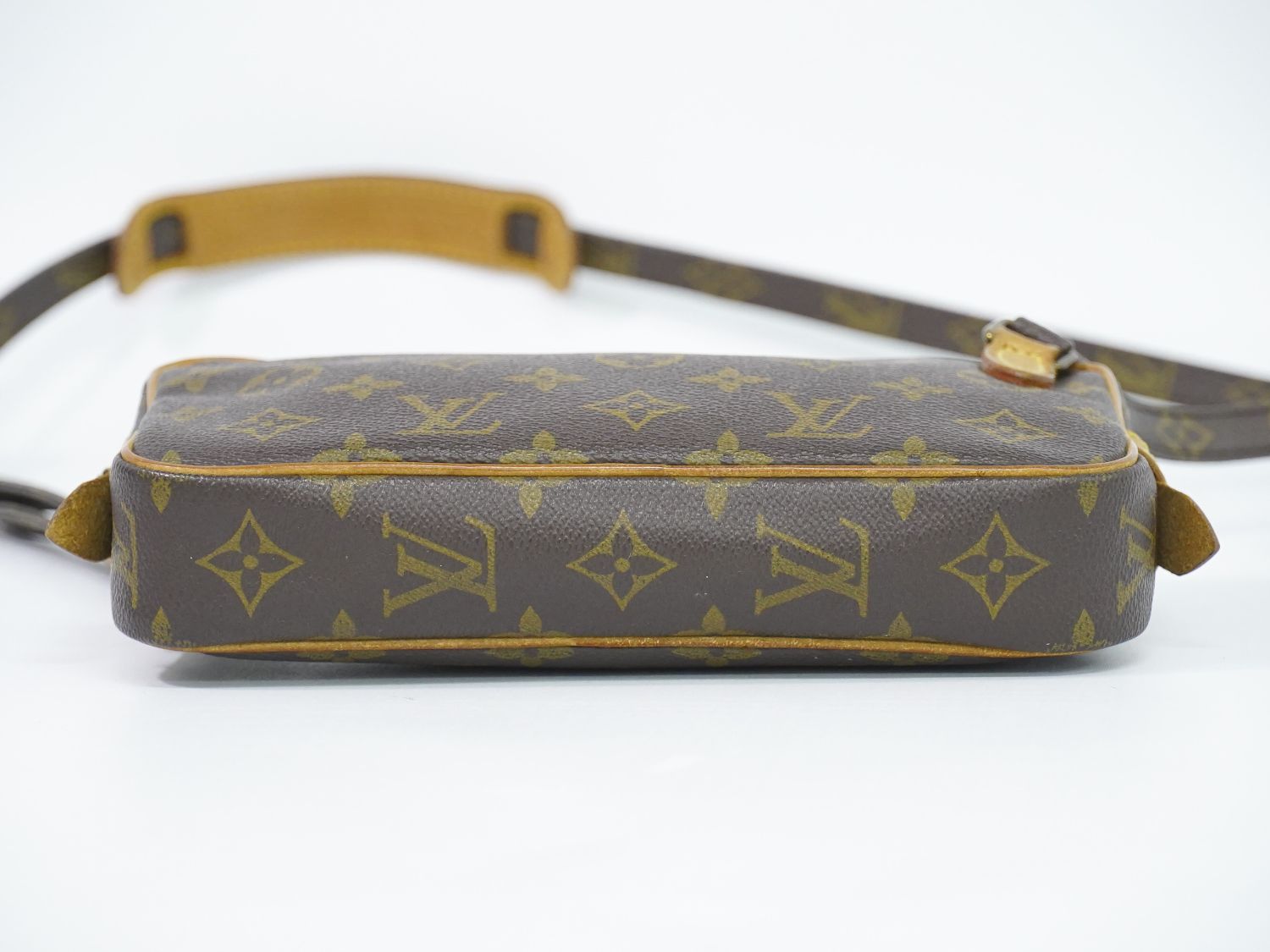 LOUIS VUITTON LV ポシェットマルリー バンドリエール モノグラム M51828