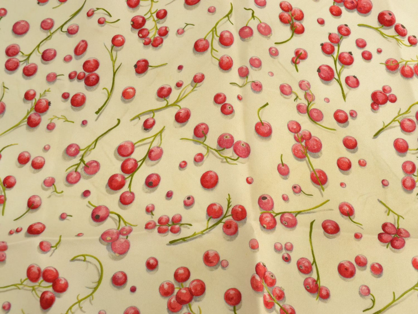 HERMES スカーフカレ カレ90 Red berries 赤い果実