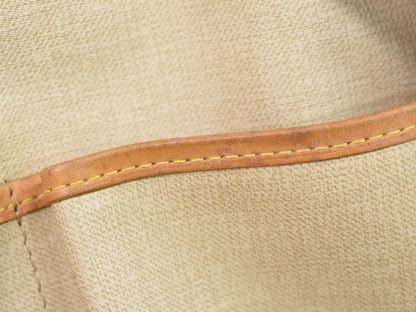 LOUIS VUITTON トゥルーヴィル モノグラム ハンドバッグ M42228