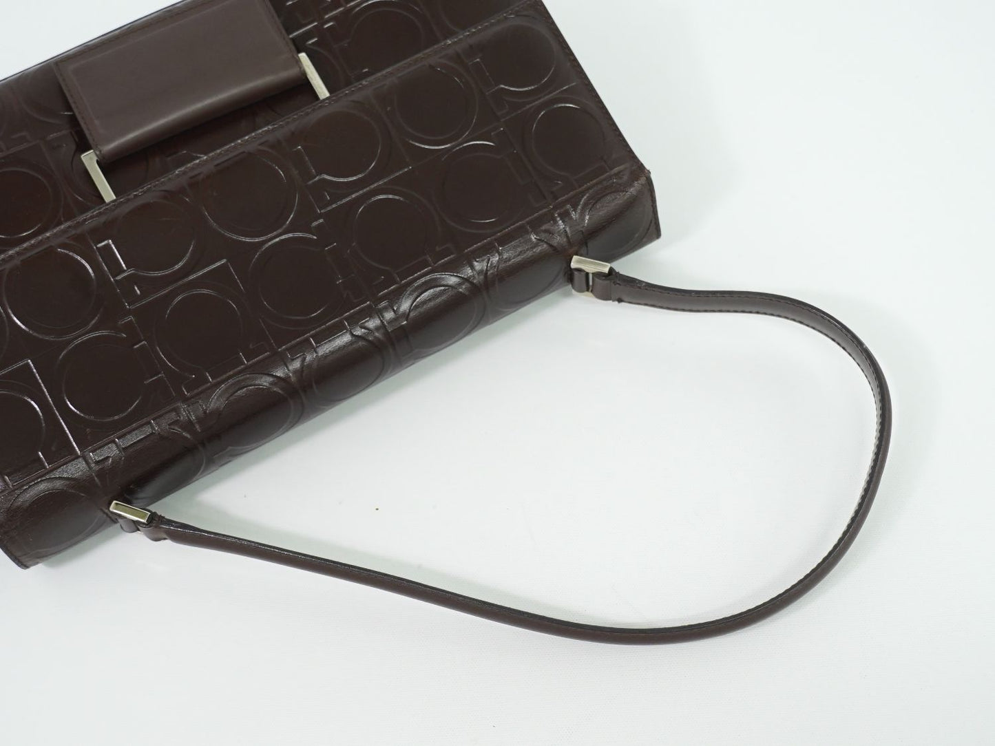 Salvatore Ferragamo ガンチーニ柄 ショルダーバッグ ブラウン