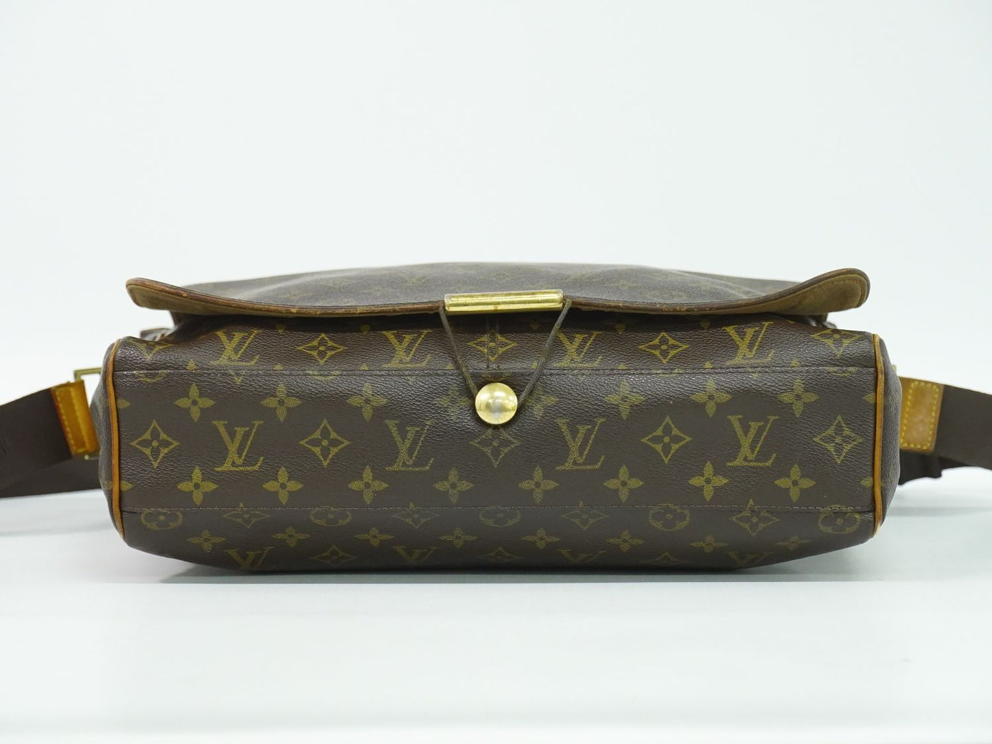 LOUIS VUITTON アベス モノグラム ショルダーバッグ M45257