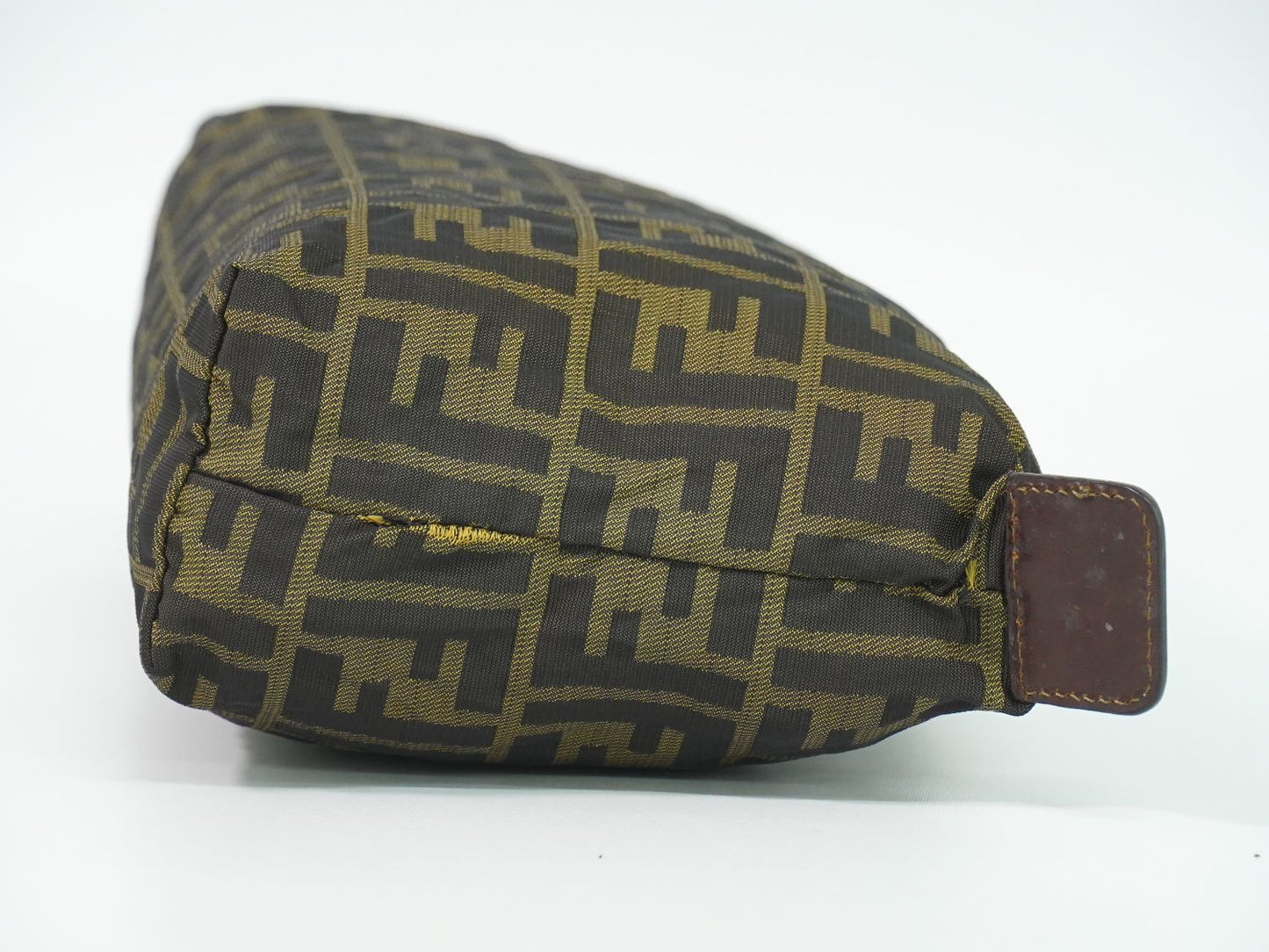 FENDI ズッカ ポーチ ブラウン