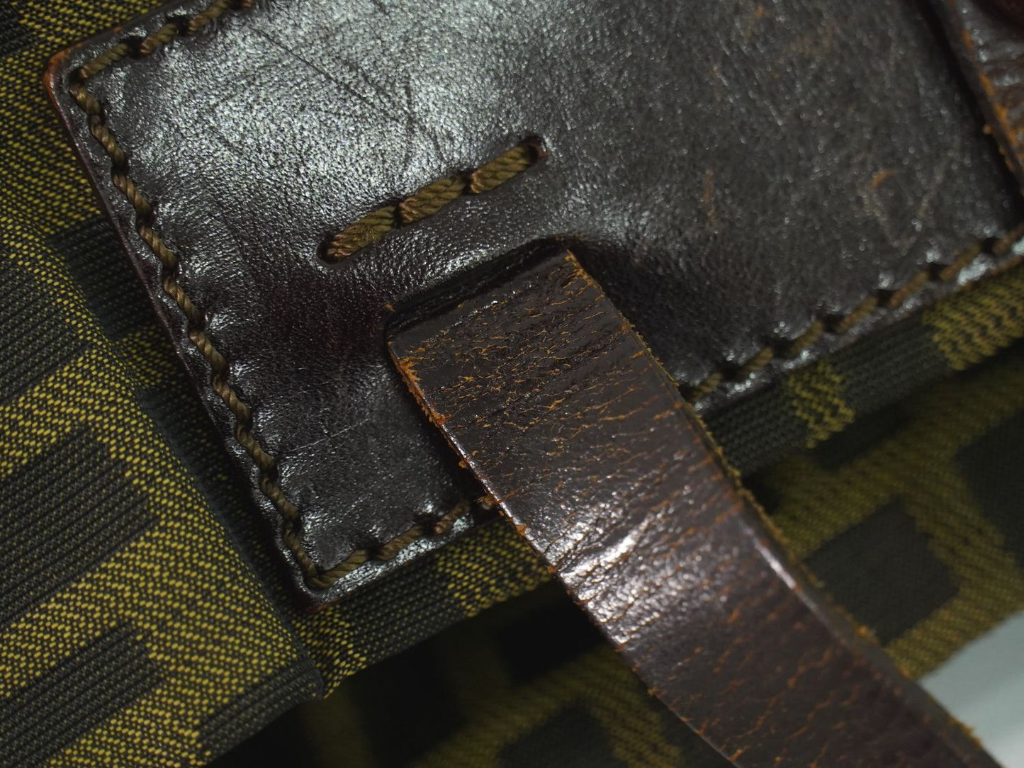 FENDI ズッカ トートバッグ ブラウン
