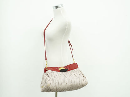 MIU MIU マテラッセ ショルダーバッグ ピンクベージュ レッド