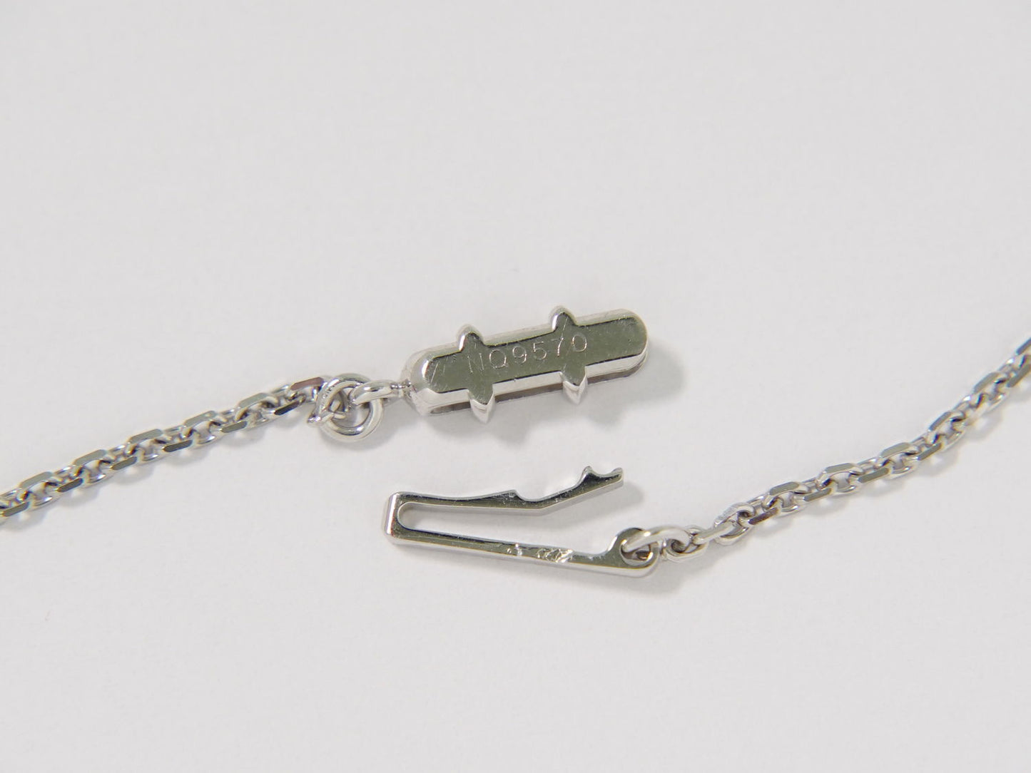 Cartier C ハート ダイヤモンド 750 WG ネックレス