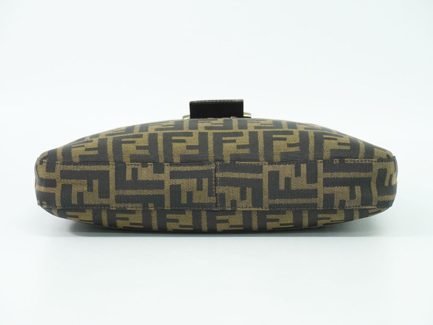 FENDI ズッカ ショルダーバッグ ブラウン 265695