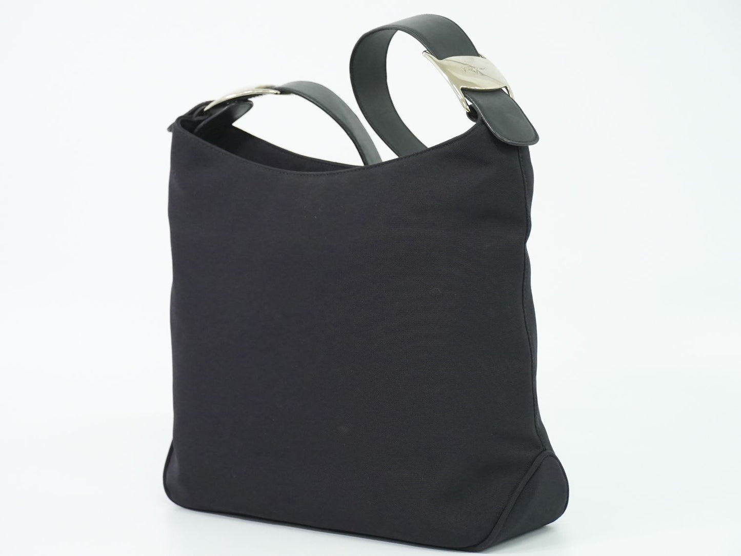 Salvatore Ferragamo ショルダーバッグ ブラック