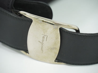 Salvatore Ferragamo ショルダーバッグ ブラック