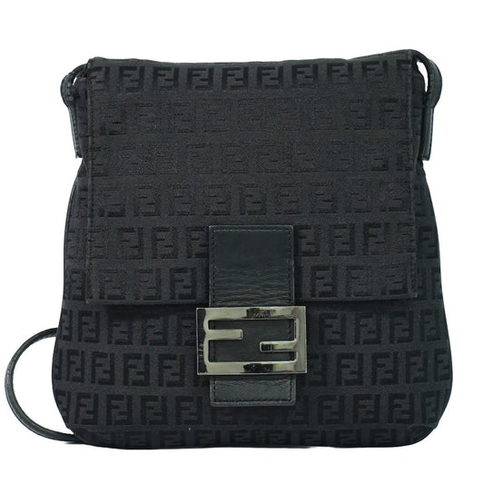 FENDI ズッキーノ ショルダーバッグ ブラック 8BT075