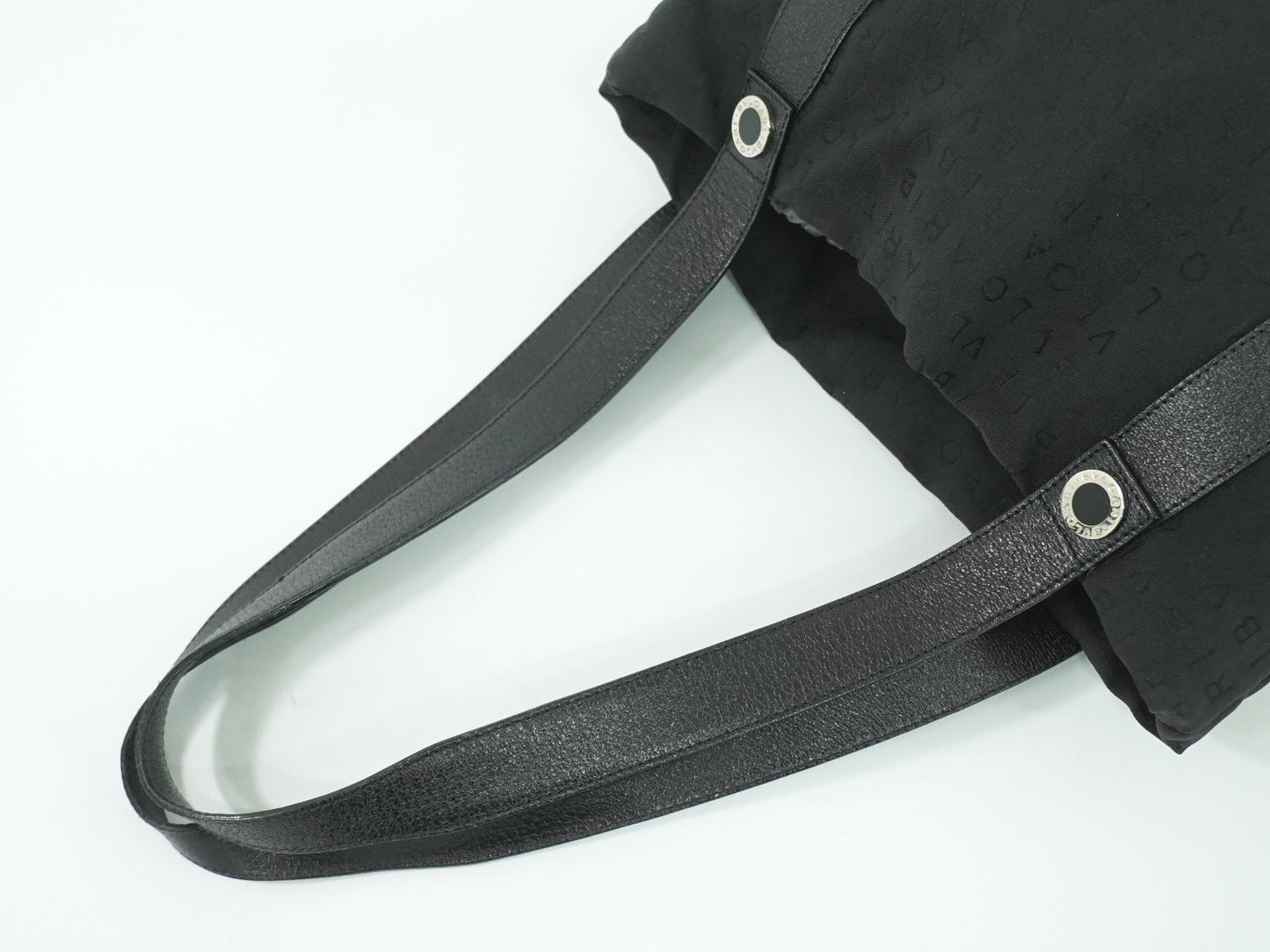 BVLGARI ロゴマニア ショルダーバッグ ブラック