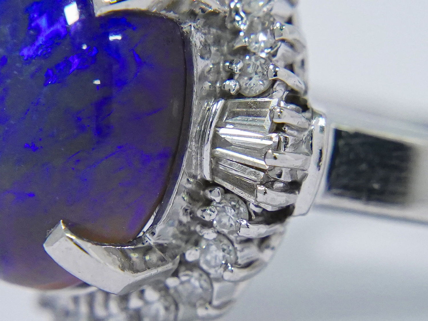 ブラックオパール 7.344ct ダイヤモンド 0.541ct Pt900 リング 14号 ブルー
