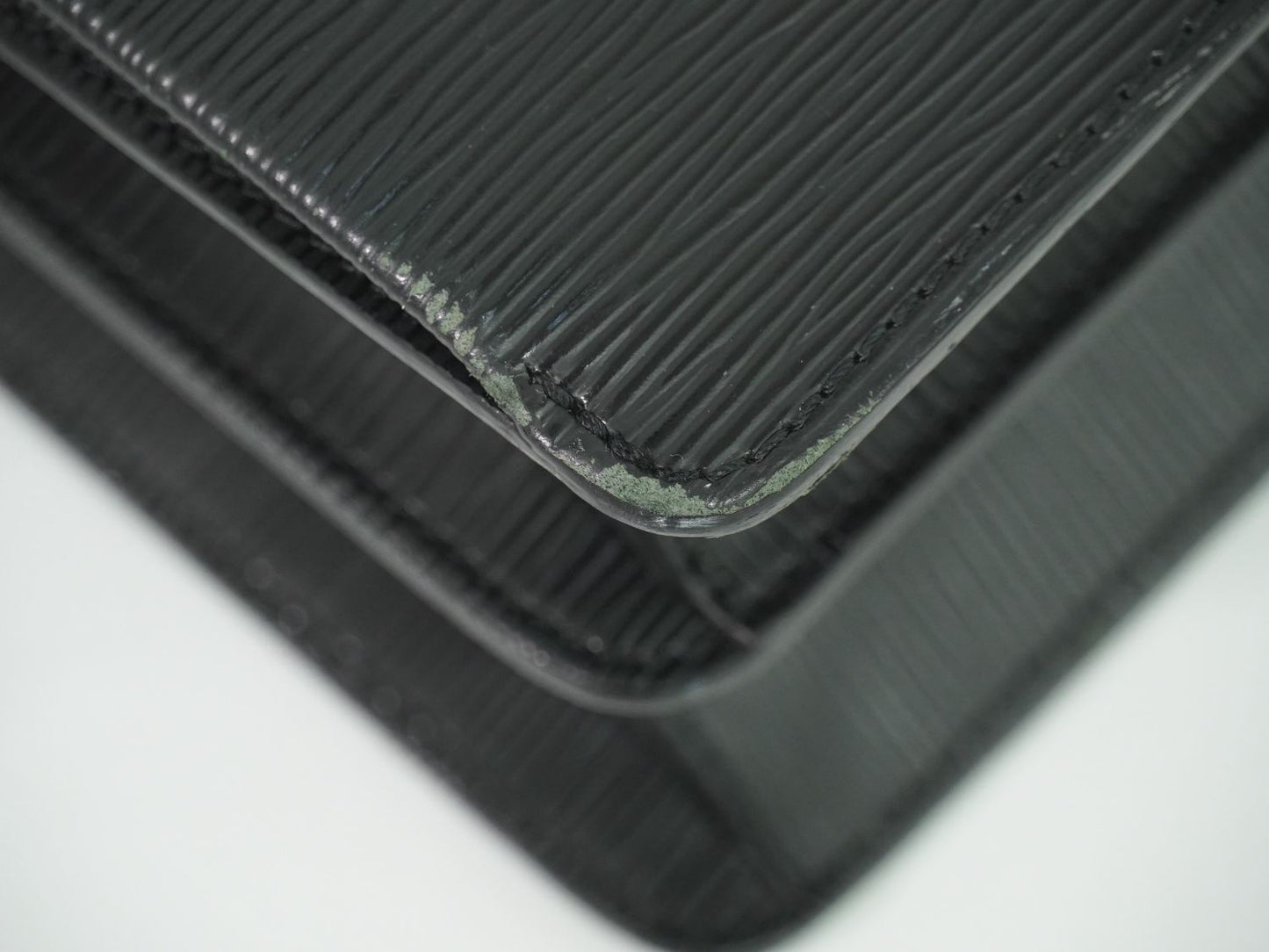 LOUIS VUITTON ロブスト 2 エピ レザー ビジネスバッグ ノワール M54542